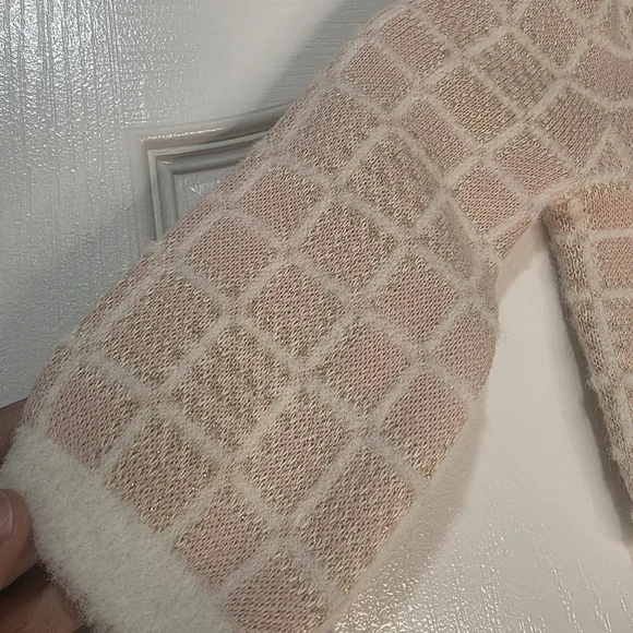 Toddler/Girls (12 Months) Pink and Cream w/Gold Threading Plaid KnitCardigan